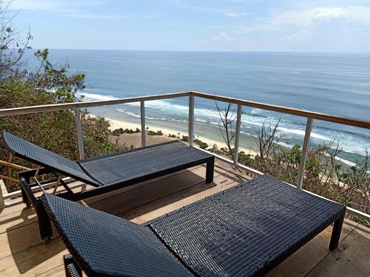 Nunggalan hut Villa Uluwatu  Bagian luar foto